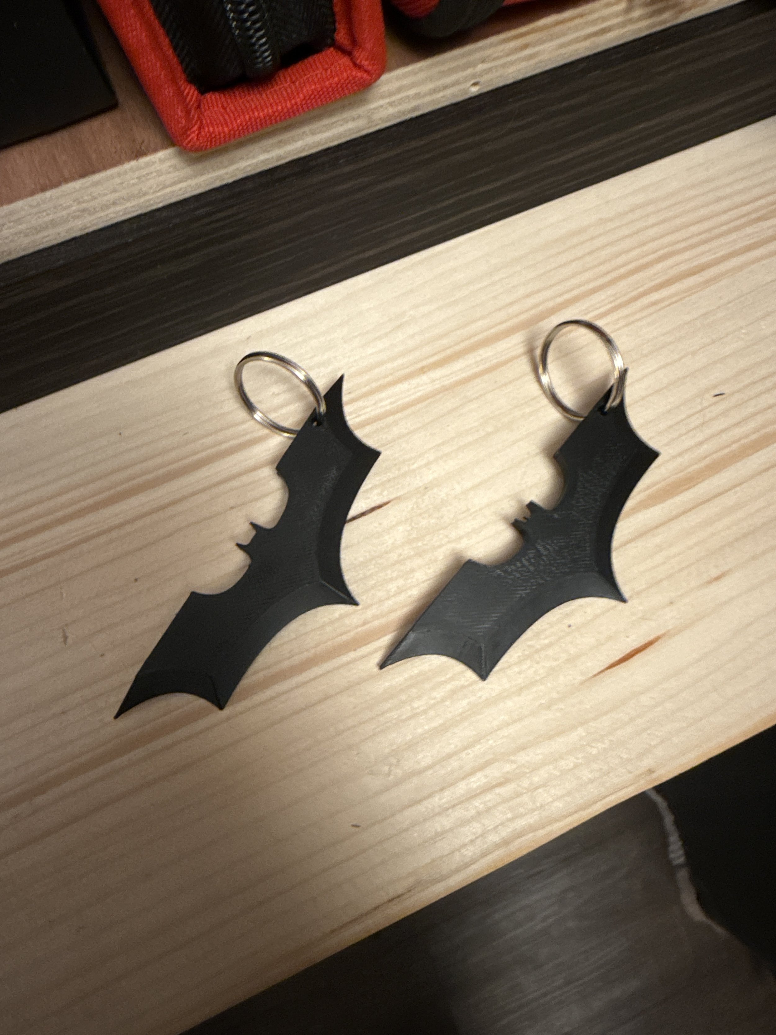 BATMAN KEYCHAIN.JPG