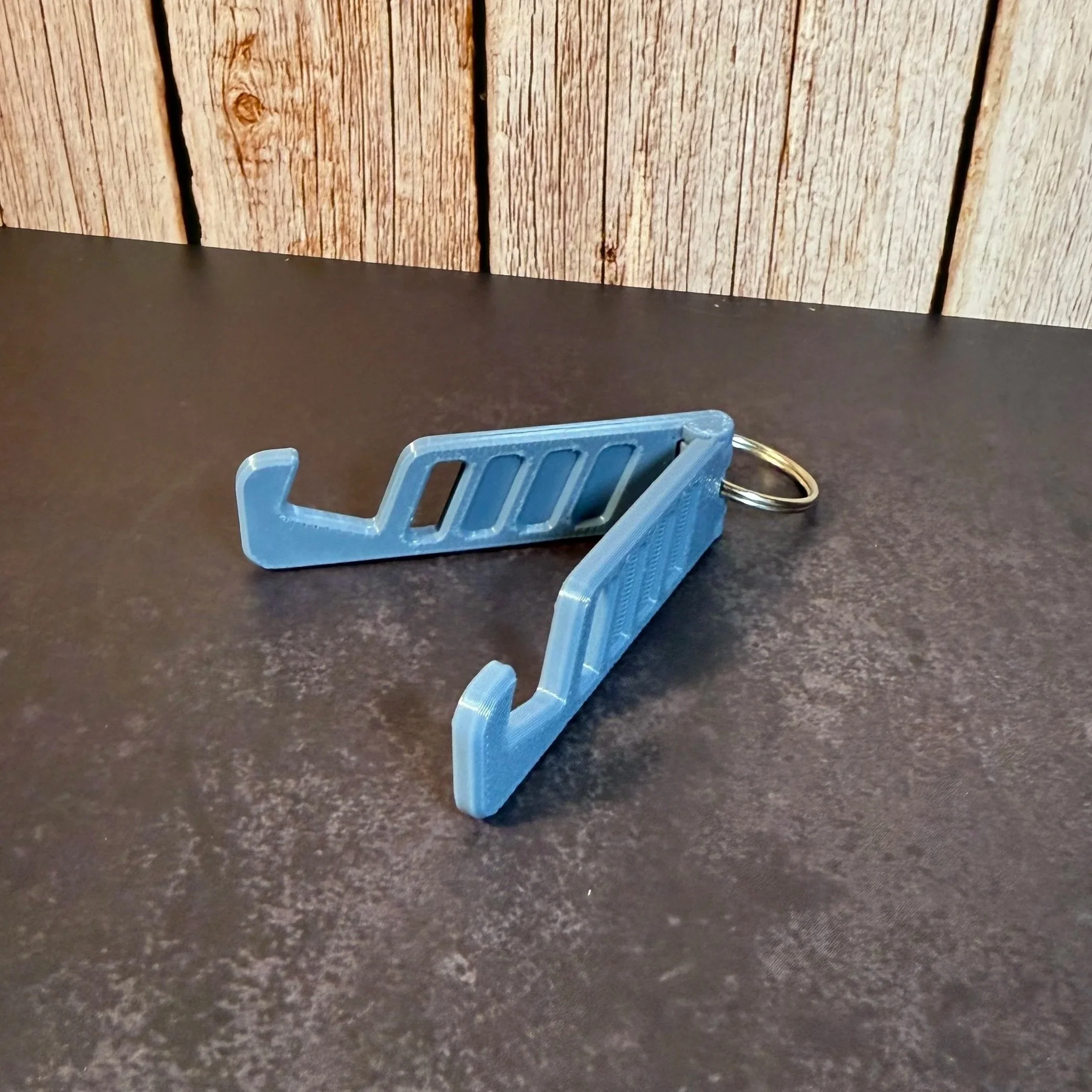 KEYCHAIN+PHONE+STAND+VC_design.jpg