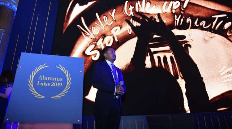 storia-sabbia-personalizzata-evento-luiss-roma-nadia-pretto.jpg