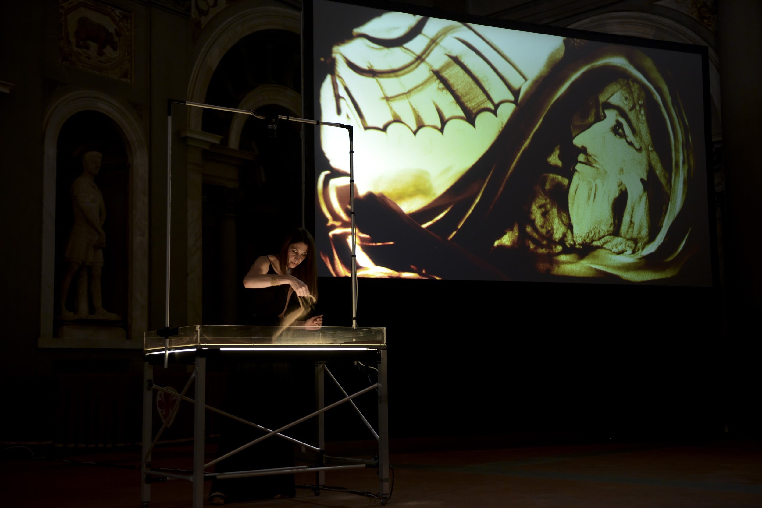 nadia-pretto-artista-rappresenta-leonardo-palazzo-vecchio-firenze-convention-florence.jpeg