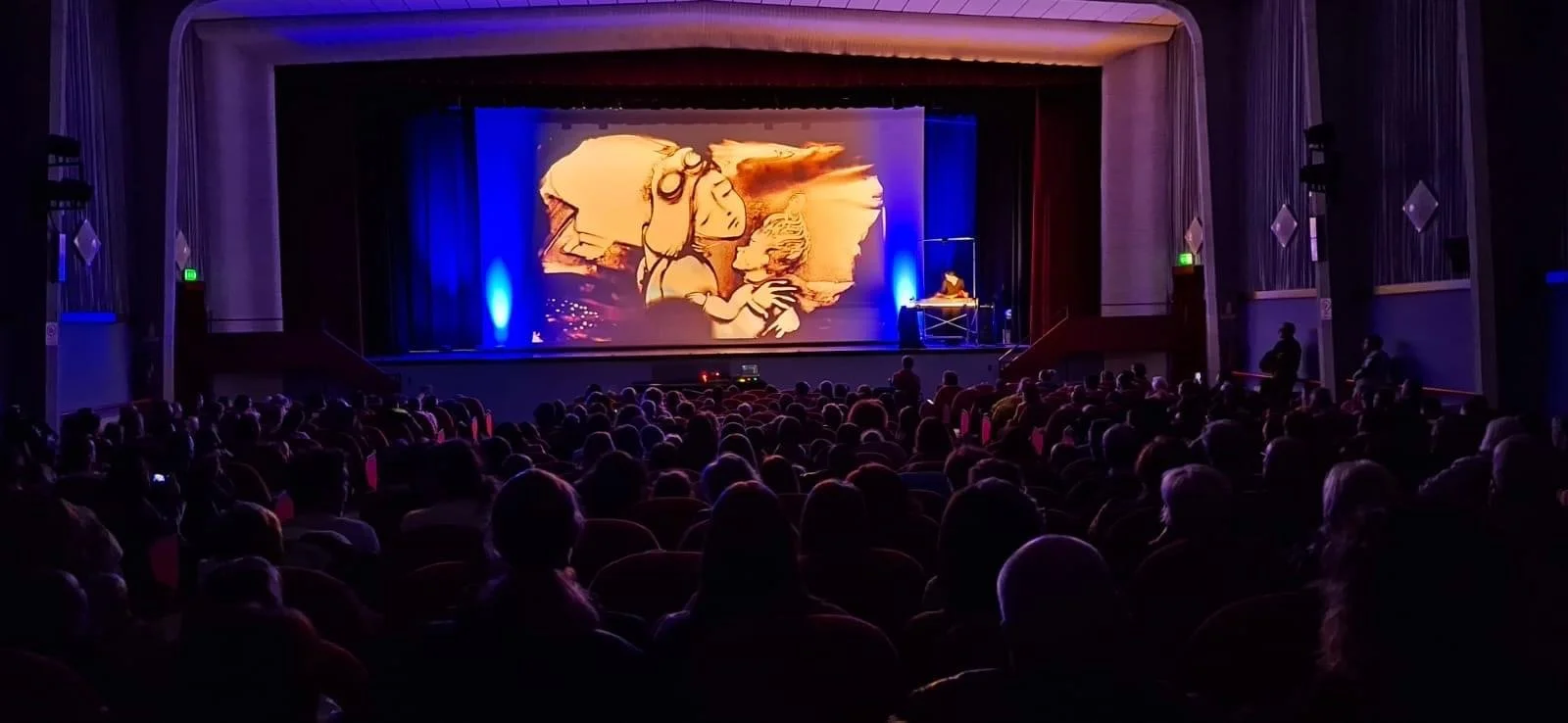 Il Piccolo Principe, spettacolo di sand art di Nadia Pretto con voce narrante. Teatro per famiglie.