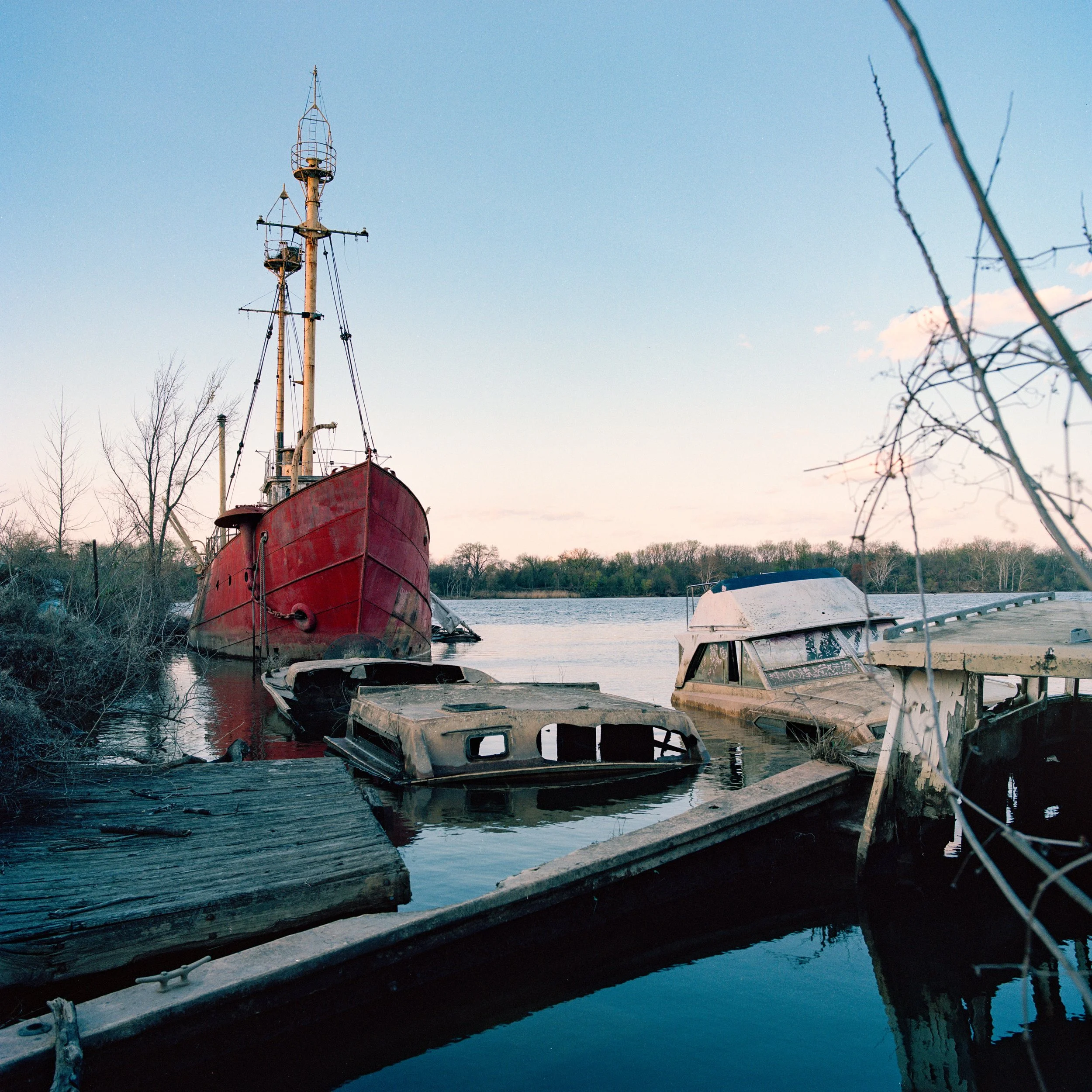 LightshipBarnegat4_7_2026_2-3.JPG