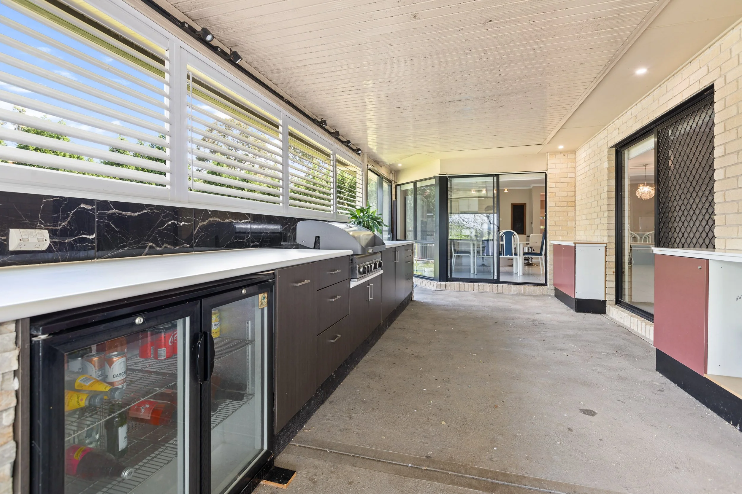 6 Kookaburra Cl Weston-15.jpg