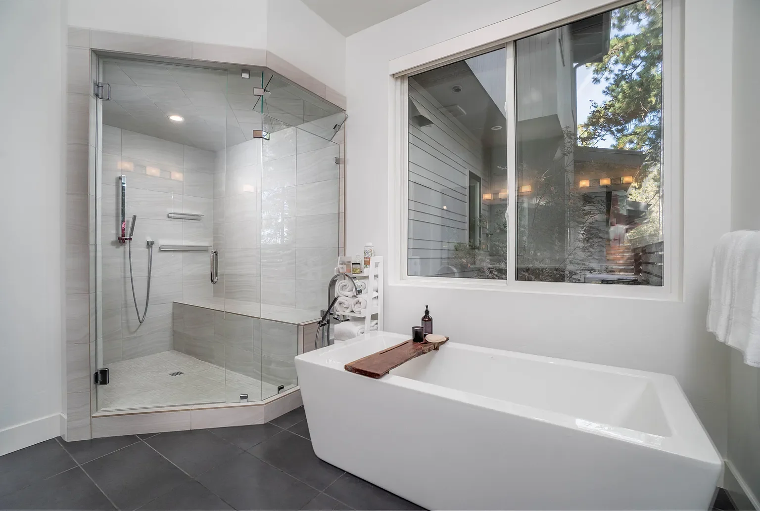 Master bath.webp