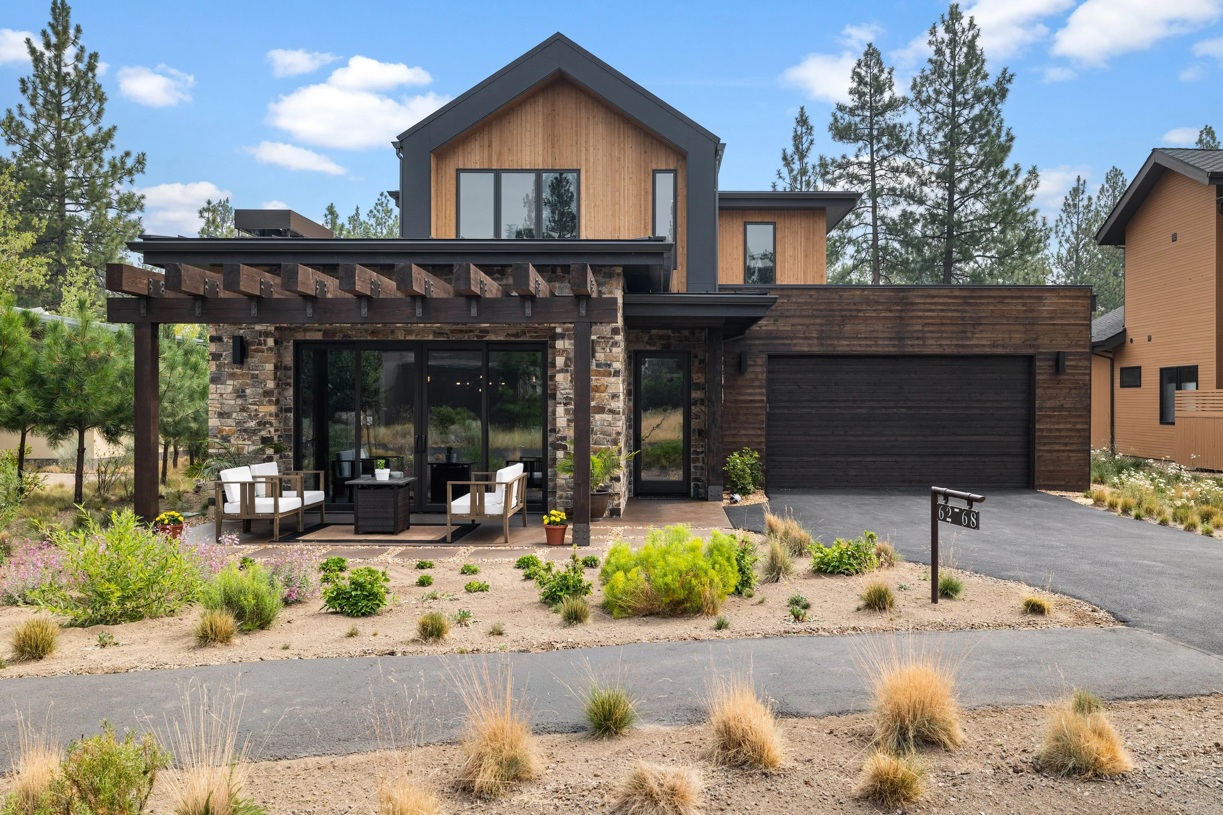 Sand Lily - Shevlin Commons