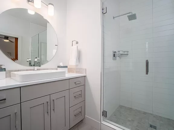 Guest bath 2.webp