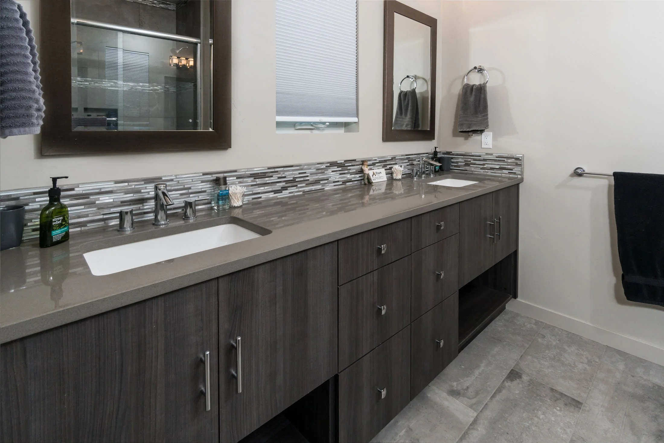 Upstairs bath.jpg