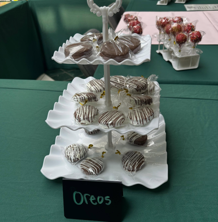 Chocolate-Covered Oreos (12 Count)