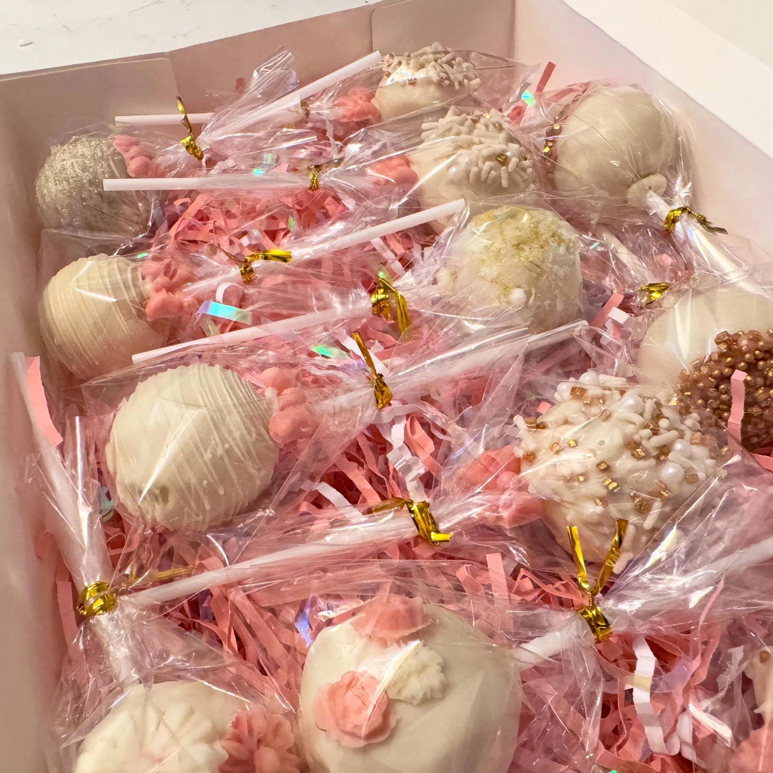 First order complete! 🤍✨

📦 1 dozen cake pops
🍦 Vanilla cake with a white chocolate coating

So grateful for everyone supporting this little dream. Here&rsquo;s to many more sweet orders! 💕