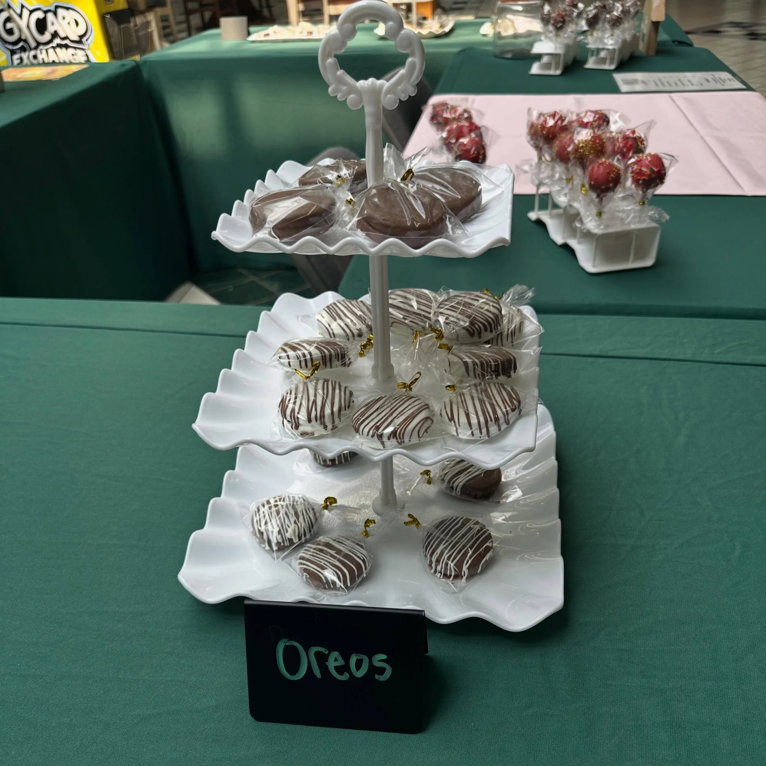 Working our first vendor event! Manifesting a sold out table 🤞🏼🥹❤️