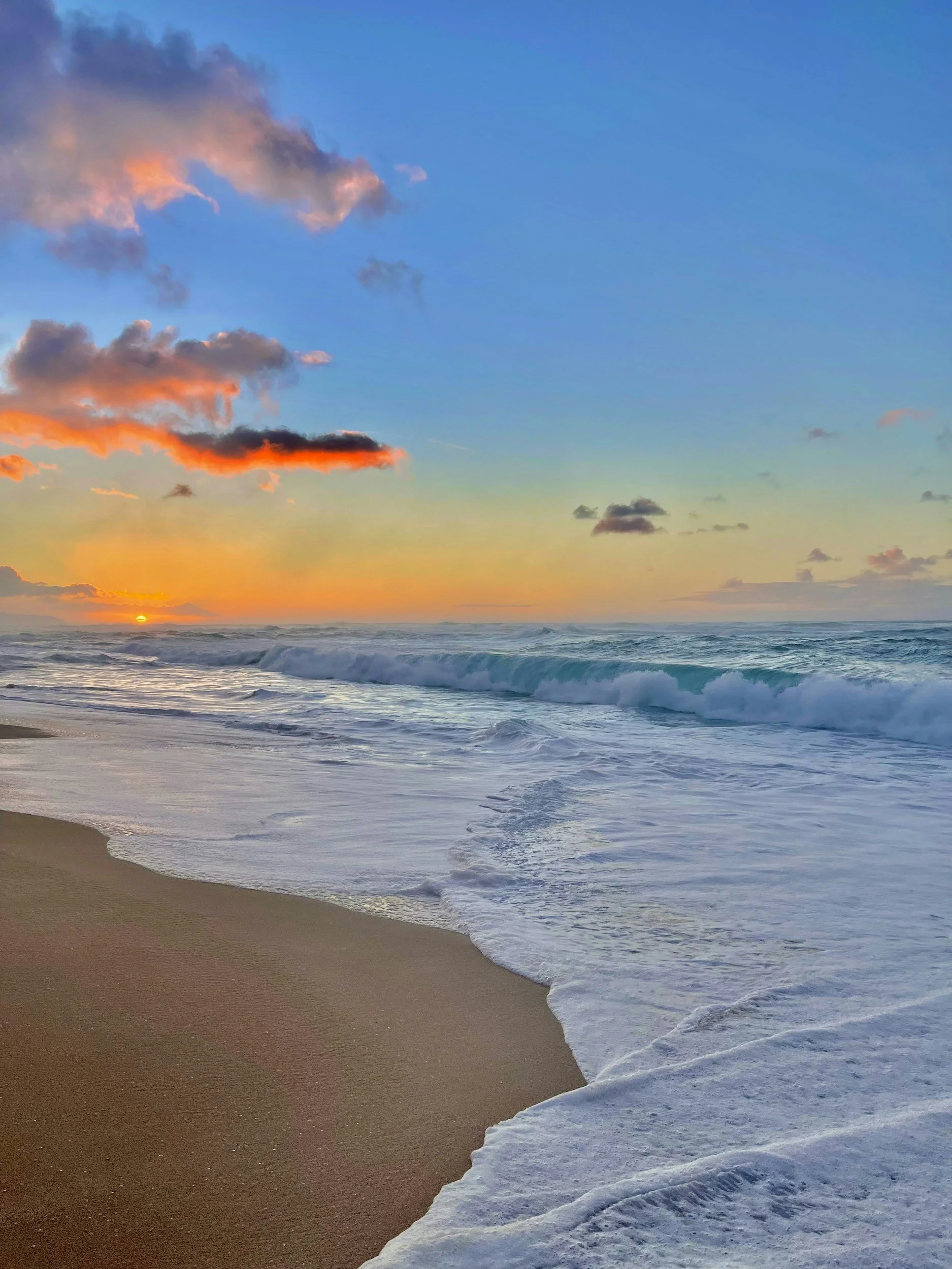 Sunset over the ocean in Honolulu, representing calm and compassionate guidance