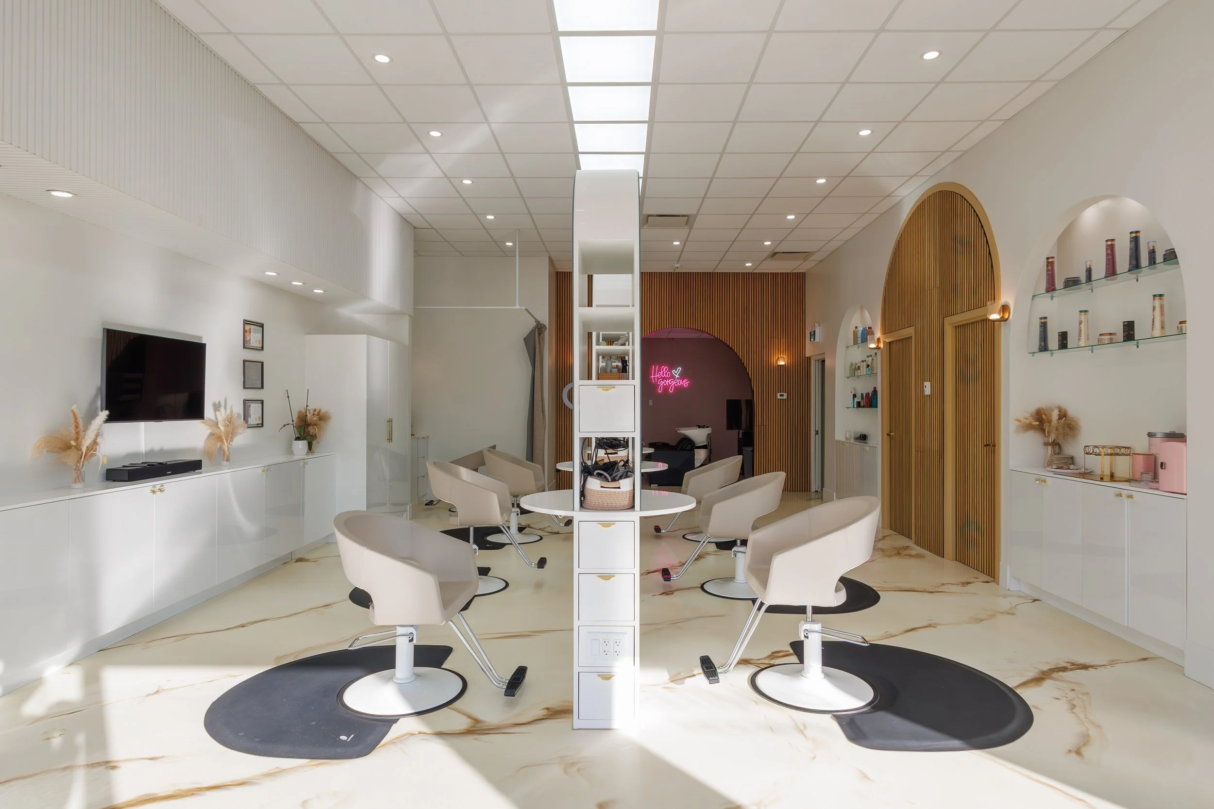 Le Salon de Mariana Lissage Glamour à Gatineau