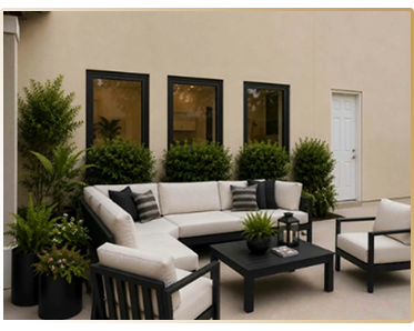 Private Outdoor Courtyard