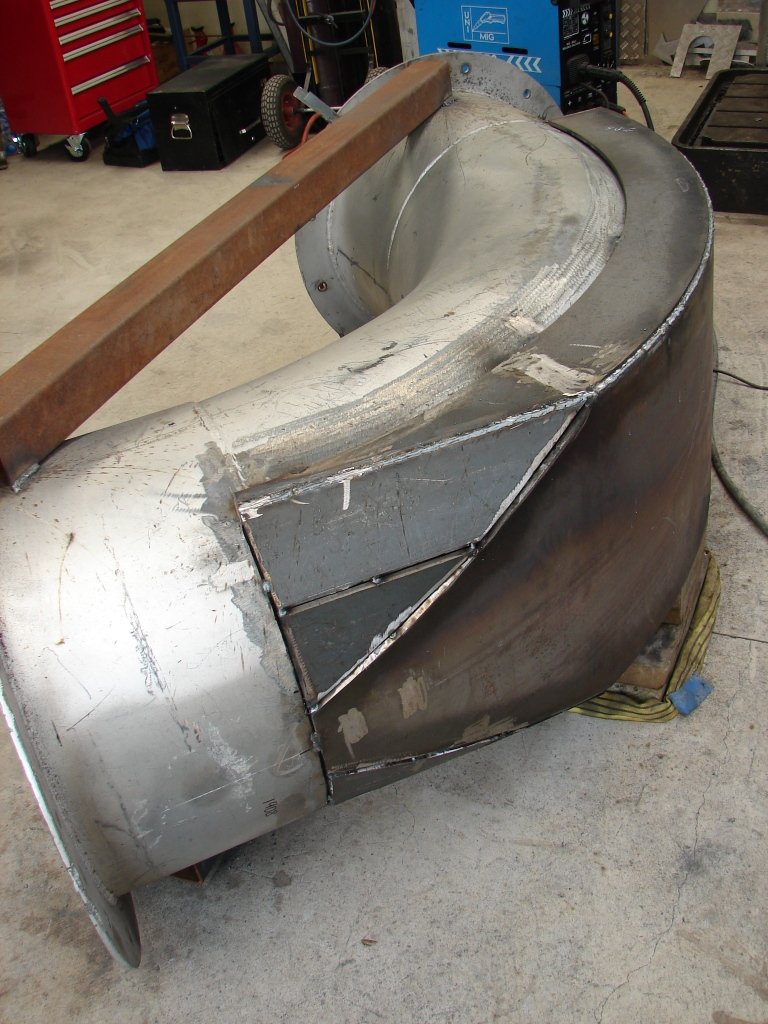 Chute with Wearplate to protect high impact areas