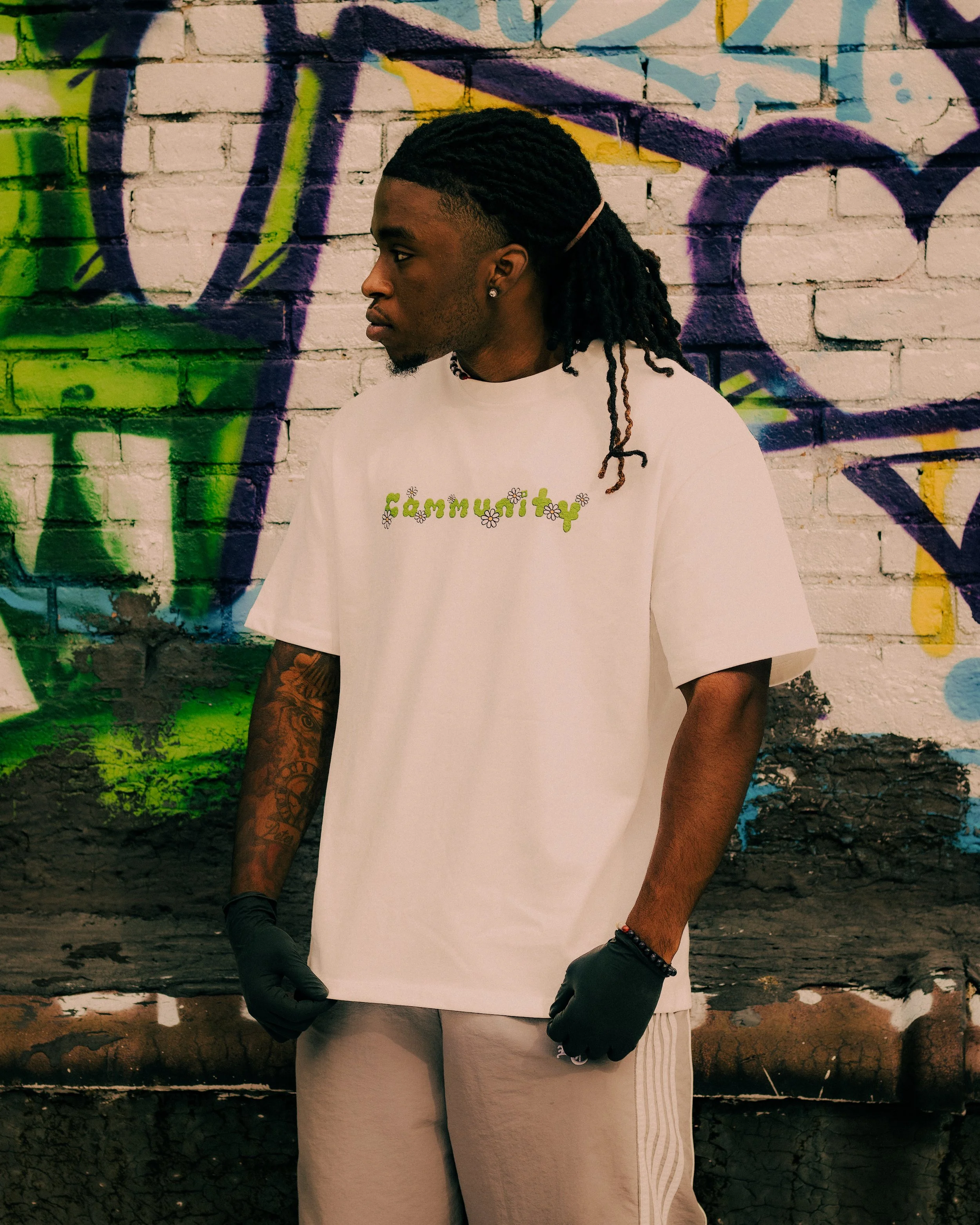 Community "LOGO" TEE