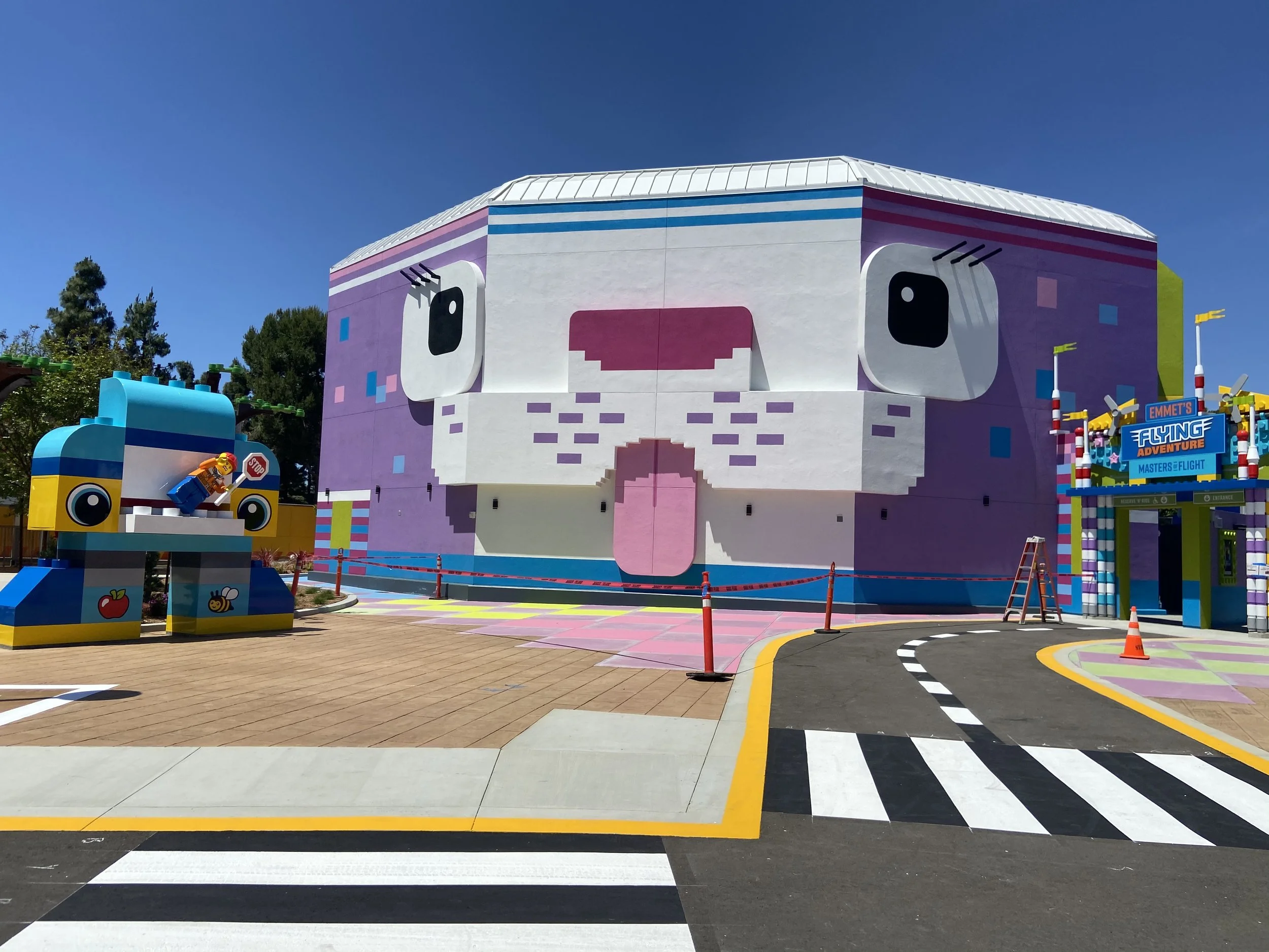 Legoland LEGO Movie Expansion Dog ride building