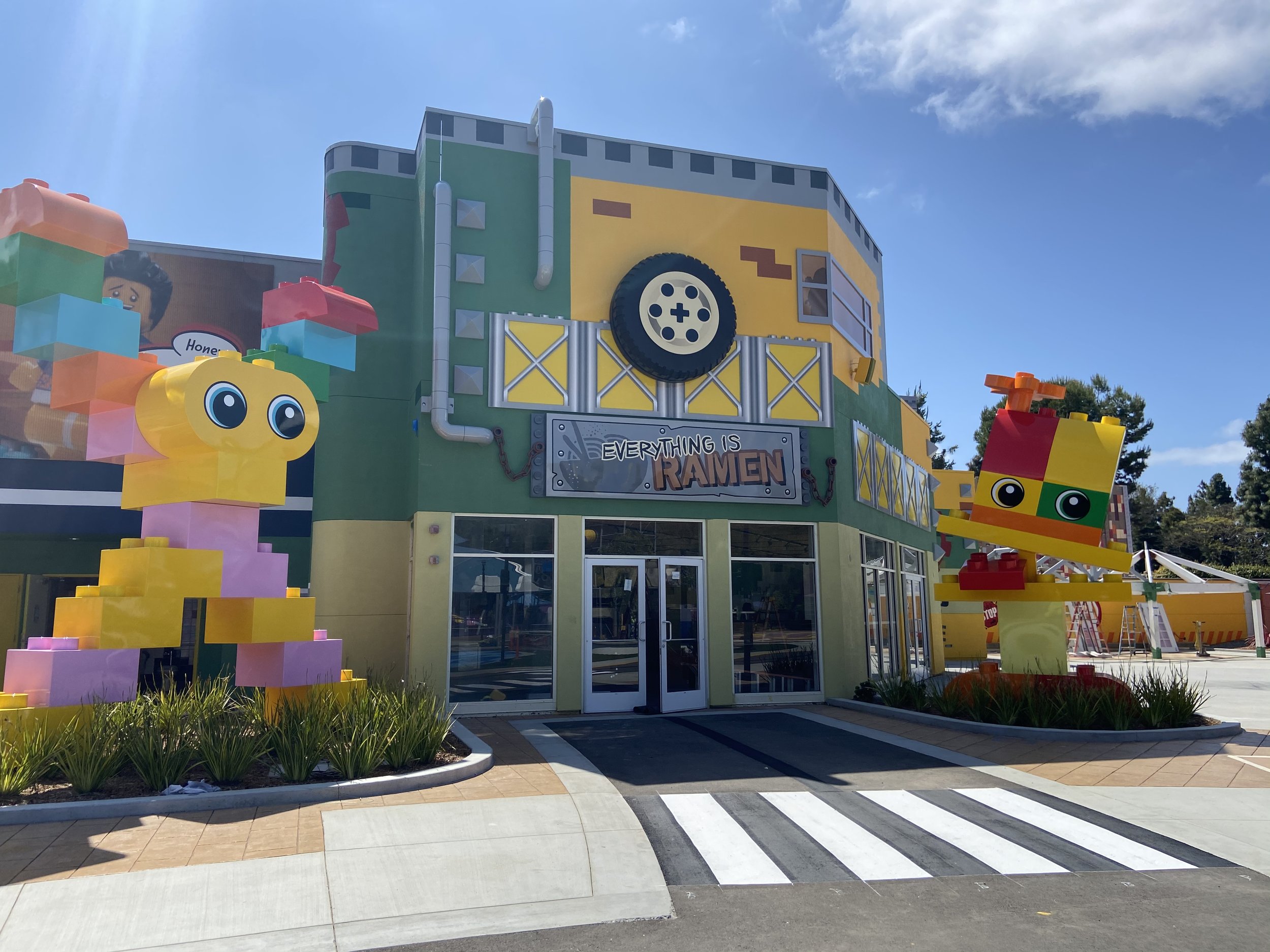Legoland LEGO Movie Expansion Quickservice restaurant front