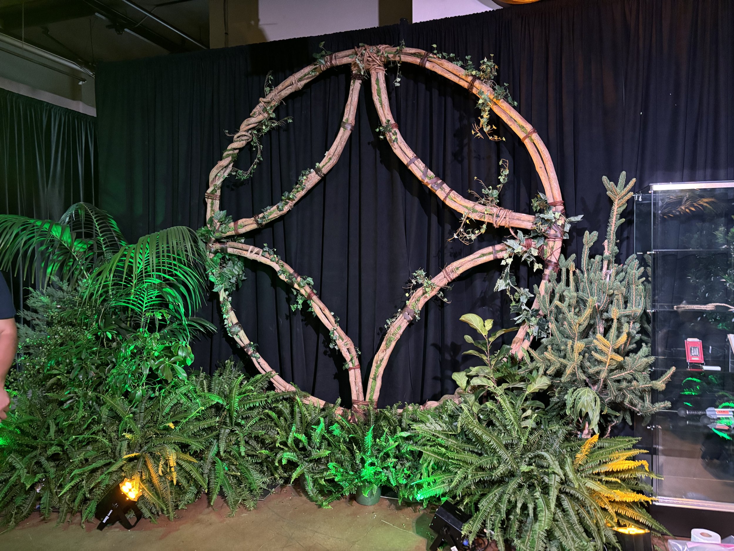 San Diego Comic Con Planet of the Apes Logo vine sculpture