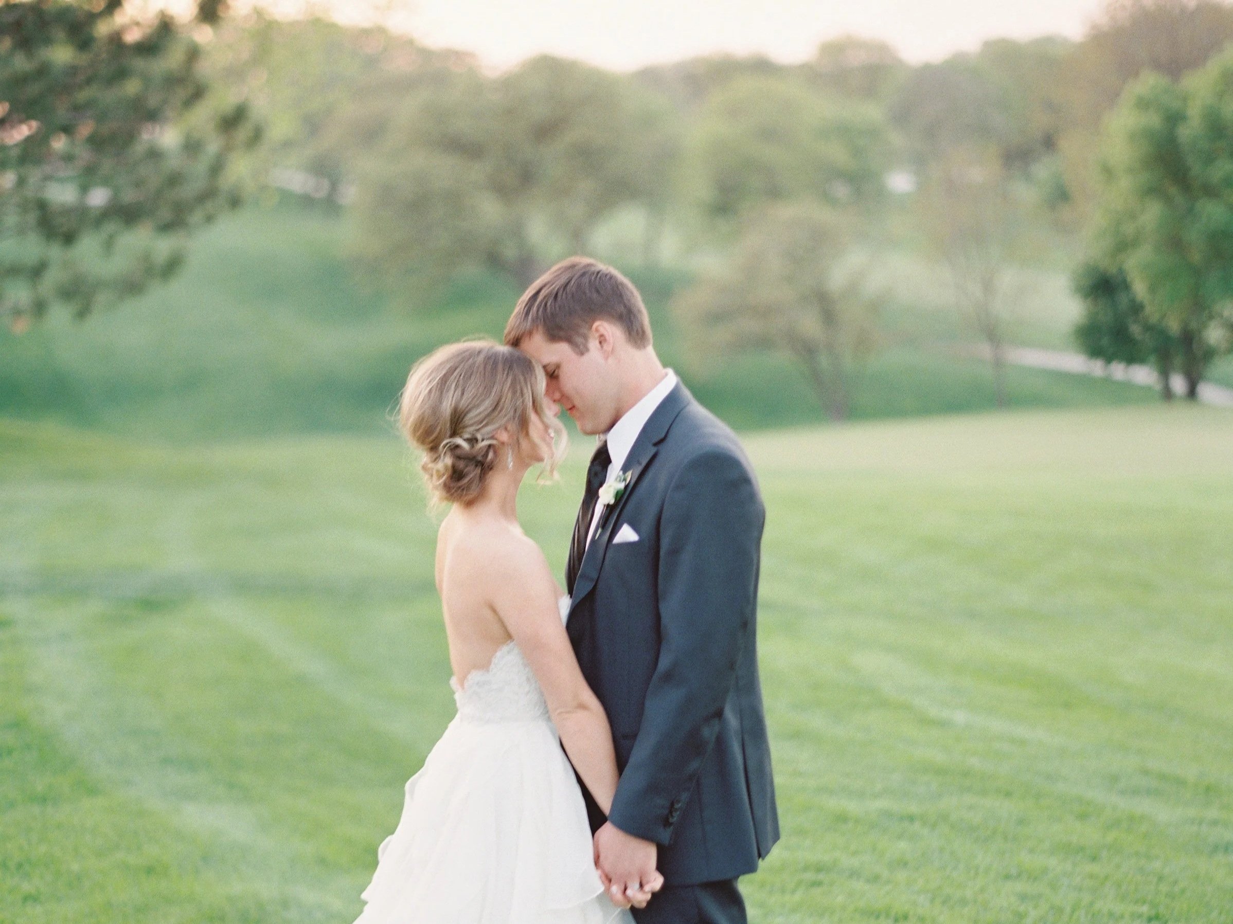Classic-Omaha-Wedding-Photography-41.jpg