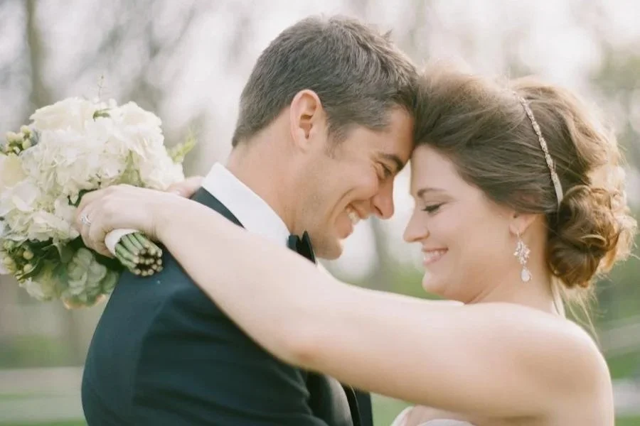 OMAHACOUNTRYCLUBWEDDINGPHOTOGRAPHY415.jpg