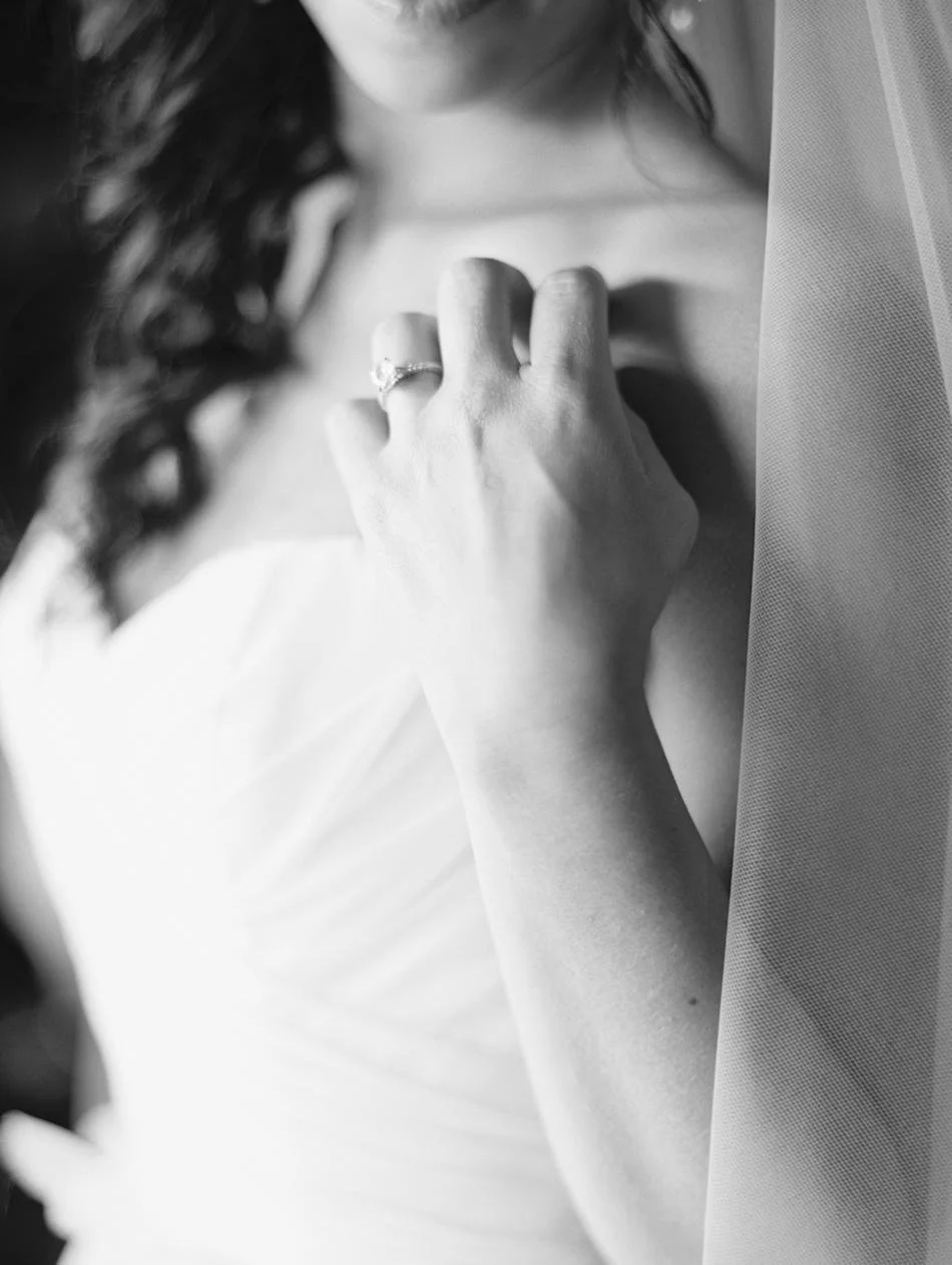 OMAHACOUNTRYCLUBWEDDINGPHOTOGRAPHER233.jpg