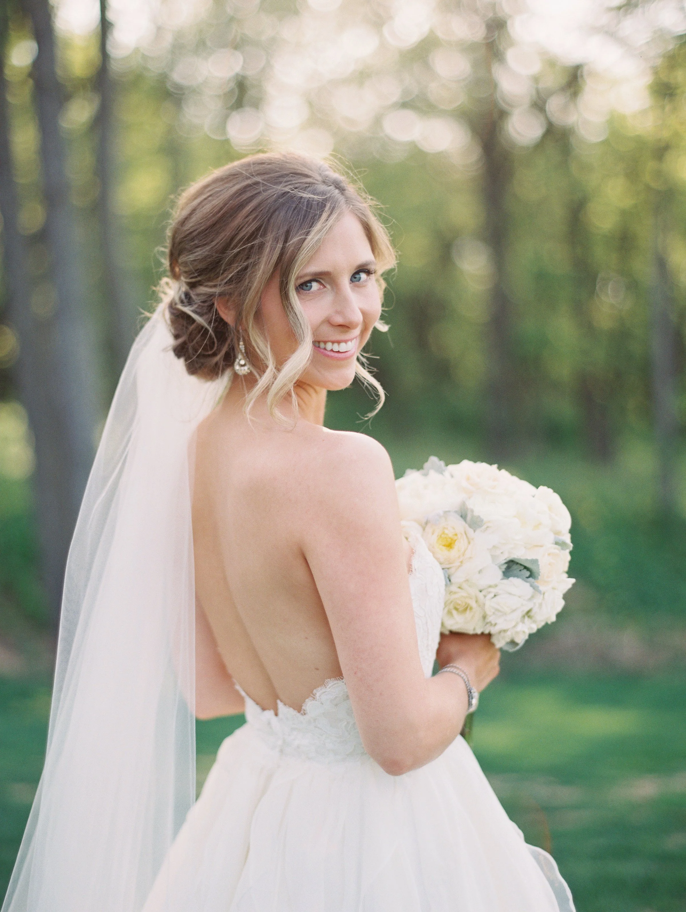 Classic-Omaha-Wedding-Photography-10.jpg