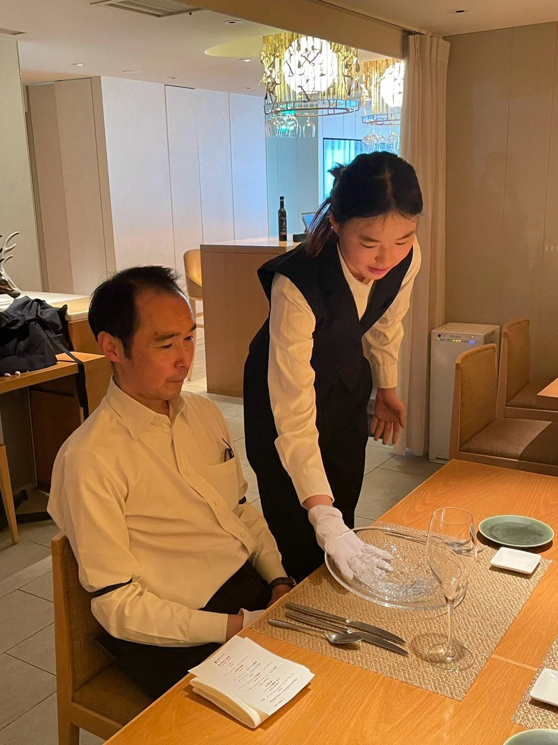 LINE_ALBUM_Emma’s Restaurant Internship 2026_260812_5.jpg