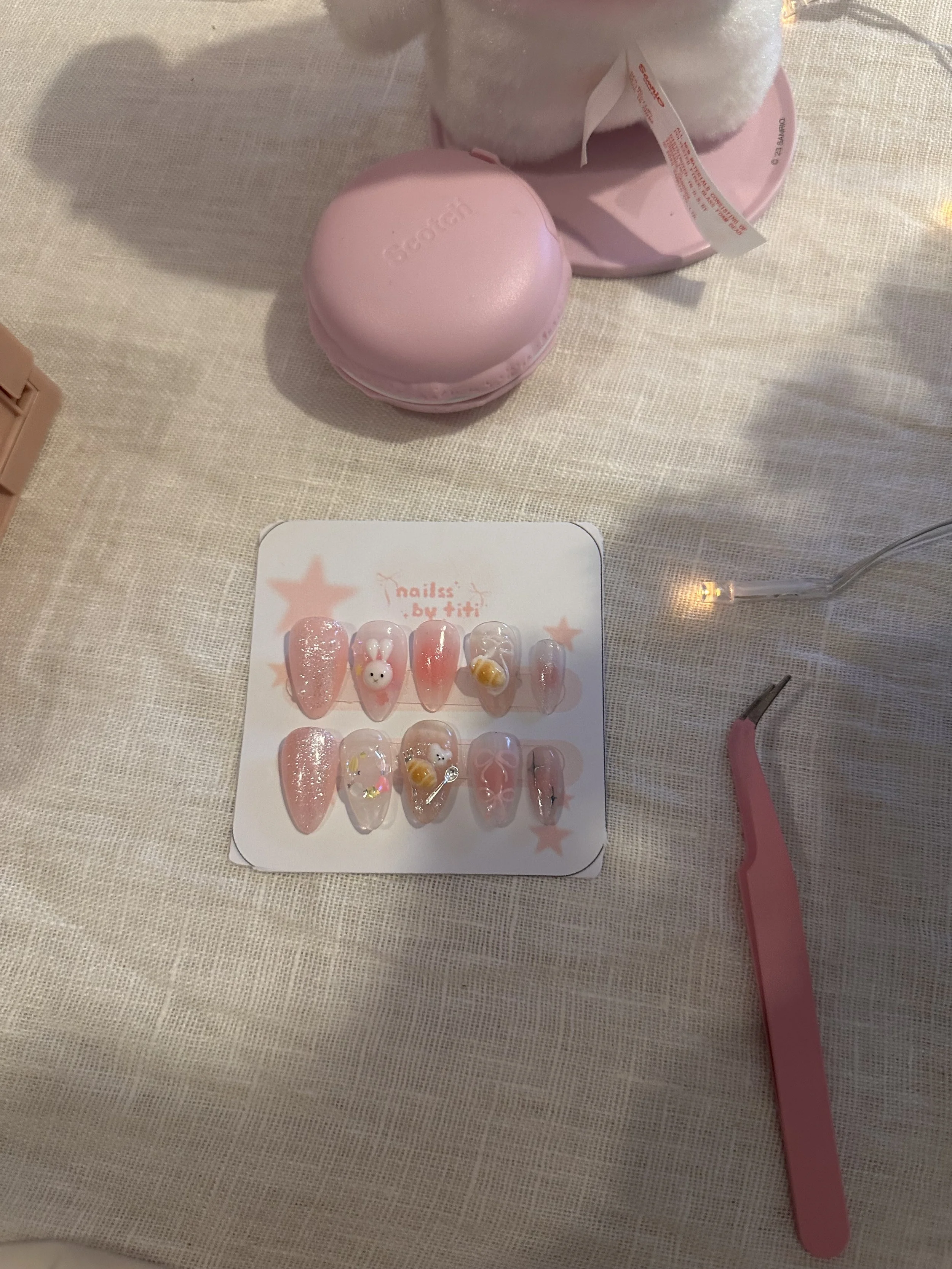 pink twinkling croissant set. ‧₊˚ 🥐 𝜗𝜚