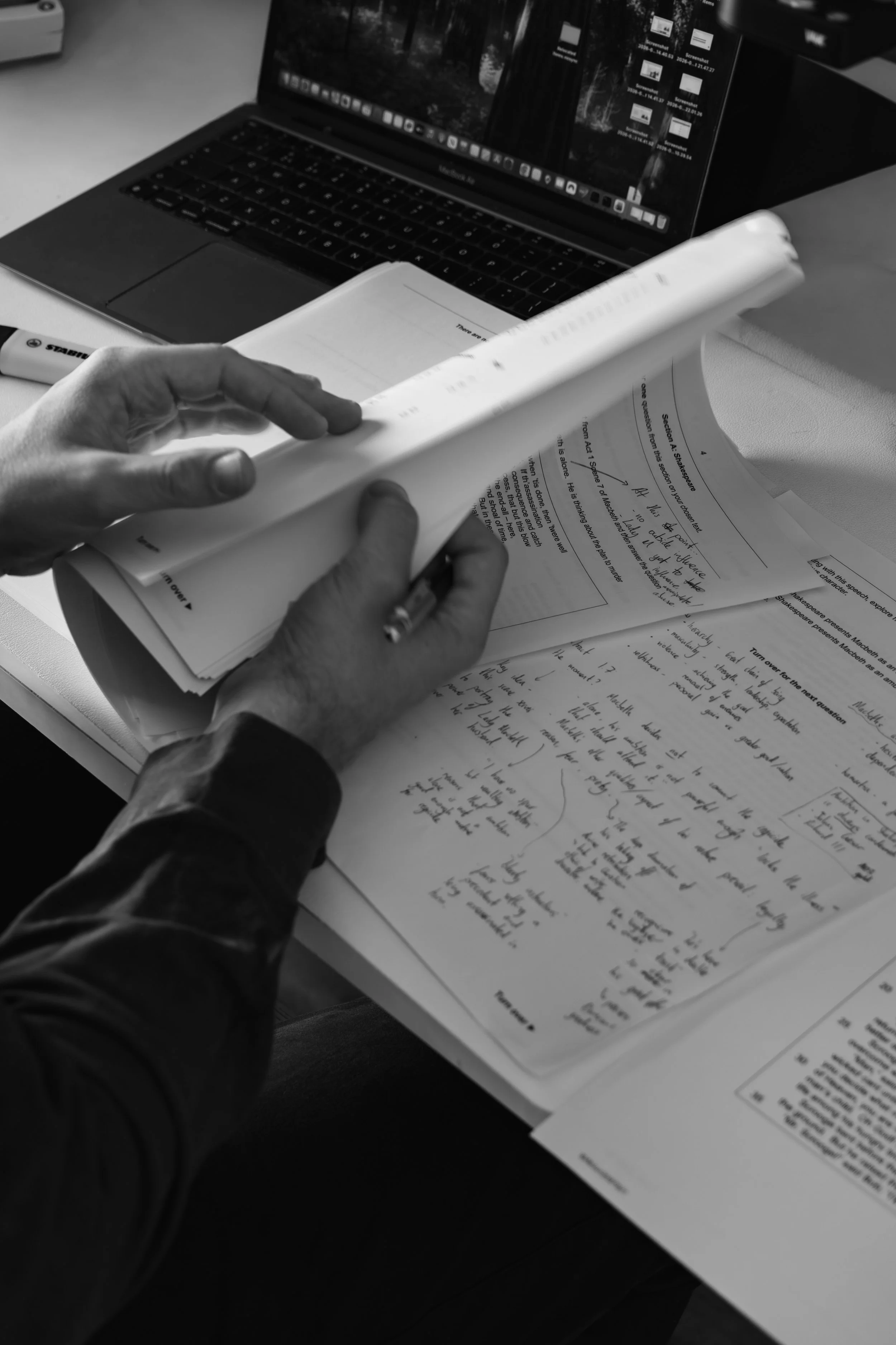 An image of annotated AQA literature exam paper