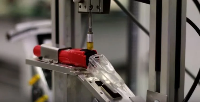 Automotive component cyclic latch durability test
