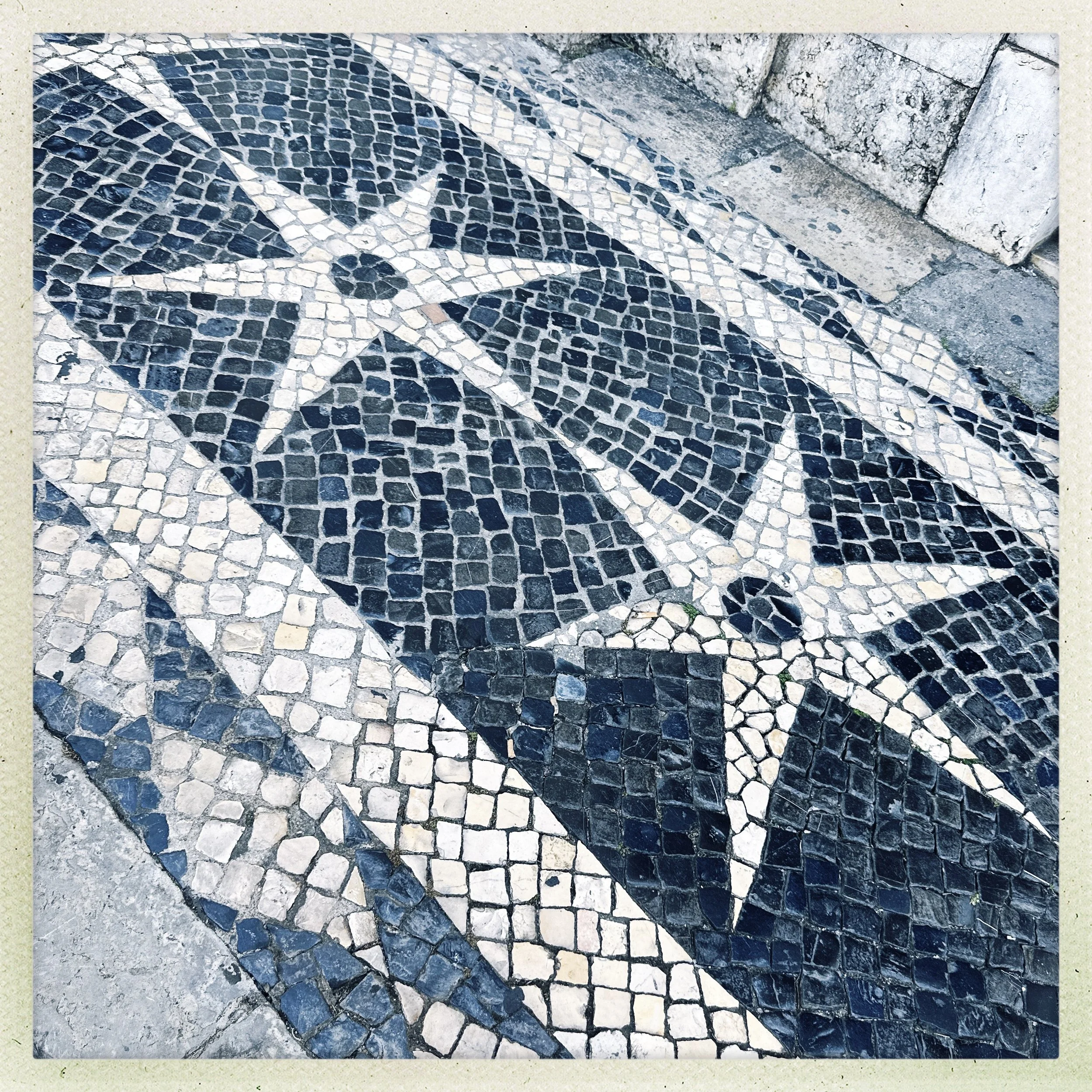 HipstamaticPhoto-708608742.104576.jpg