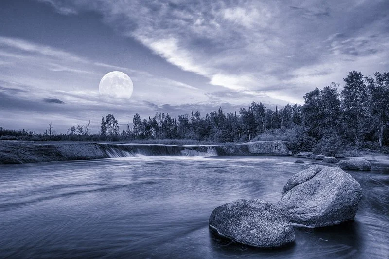 SILVER MOONRISE -  2 x B&B Overnight Night Stay - 12 x Sessions Intense EMDR Therapy - Over 2 Days