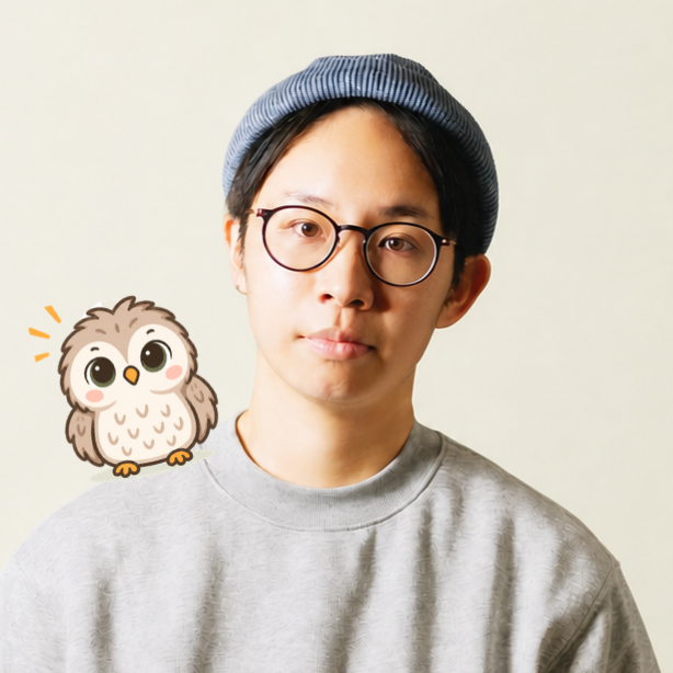 張羽毛人類圖生涯教練和貓頭鷹站在她肩上