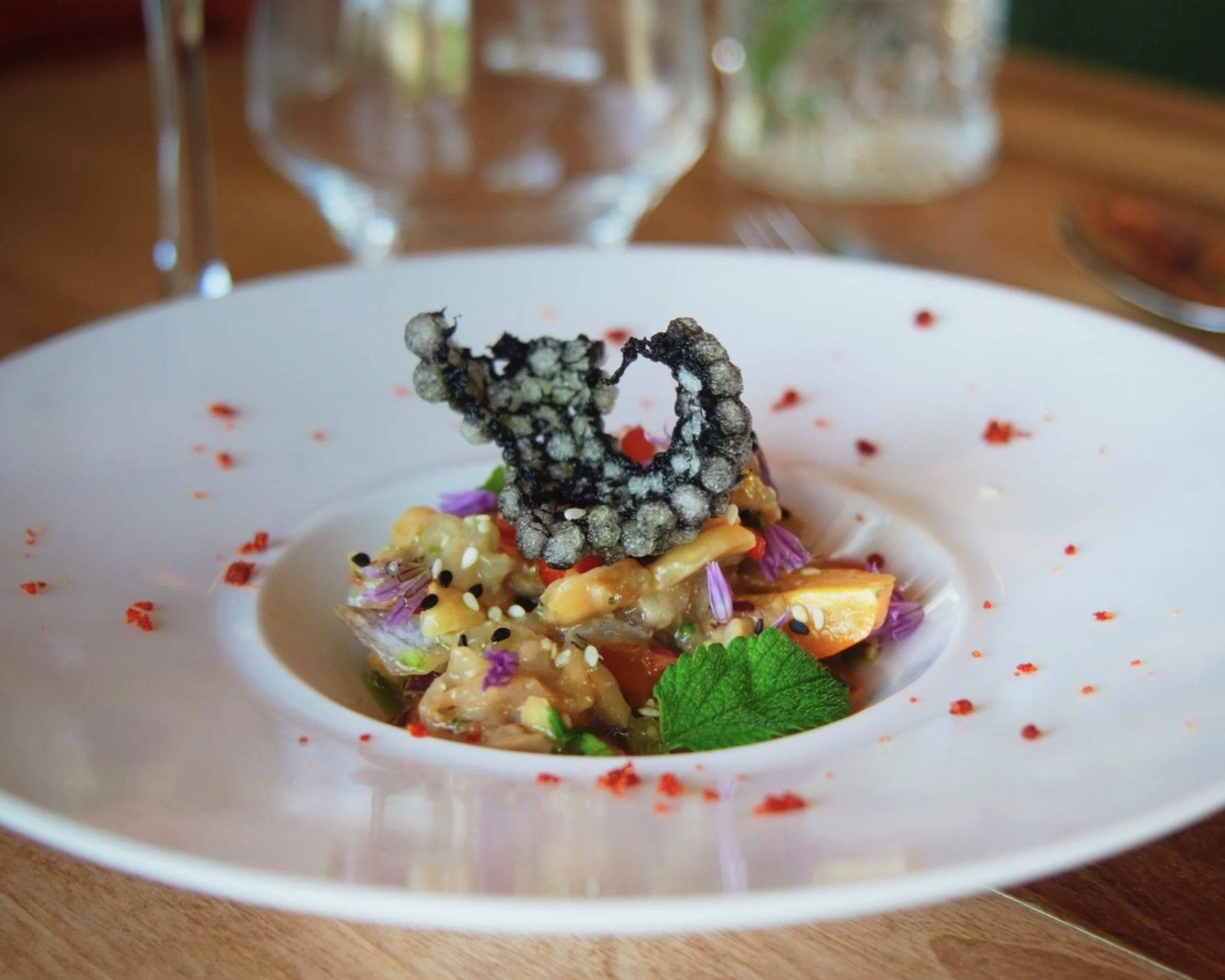 Une image d'un plat