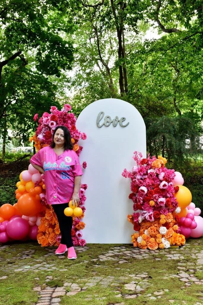 Can't decide between balloons of faux florals- why not have both!