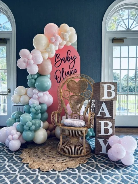 7 Foot Backdrop and Balloon Garland with Ratan Rental Chair