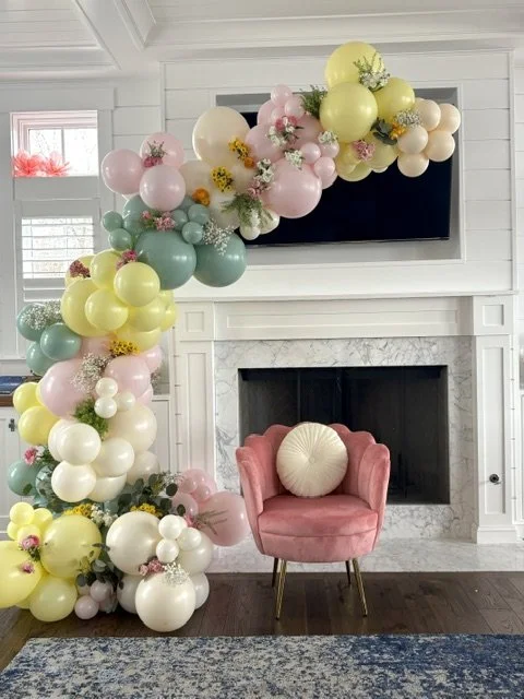 Free Standing Curved Balloon Arch