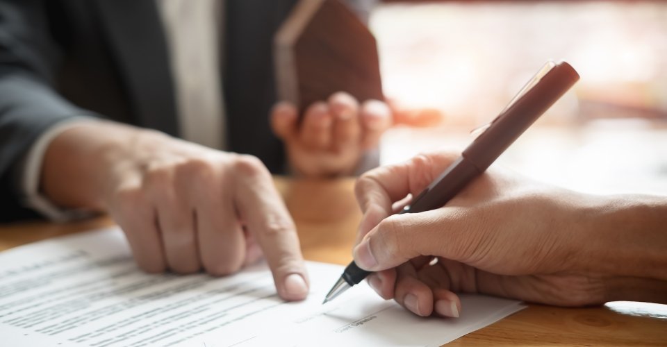 contratos-bem-elaborados-para-empresas.jpg