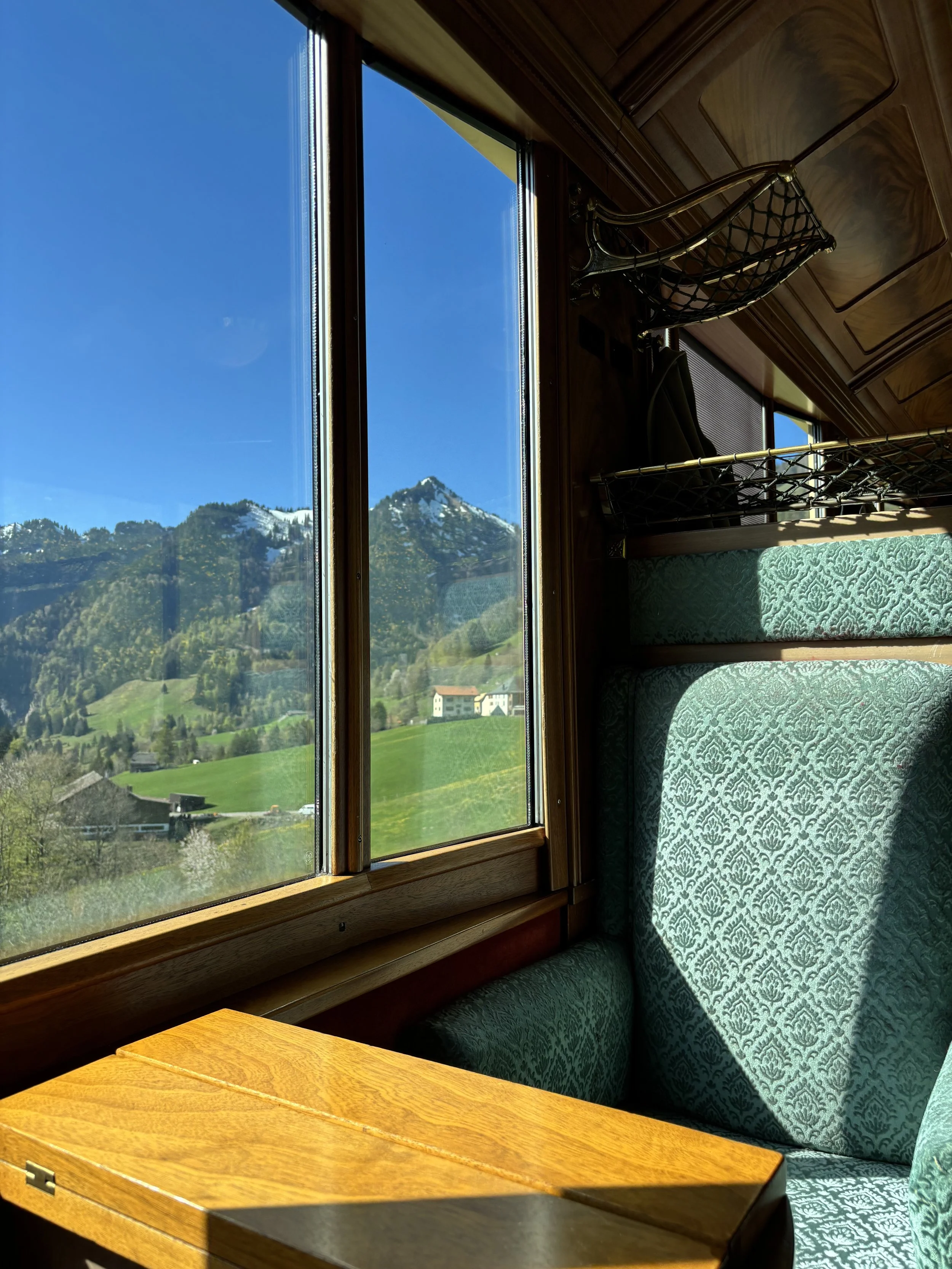 GoldenPass Express, Belle Epoque, Montreux, Zweisimmen, Switzerland