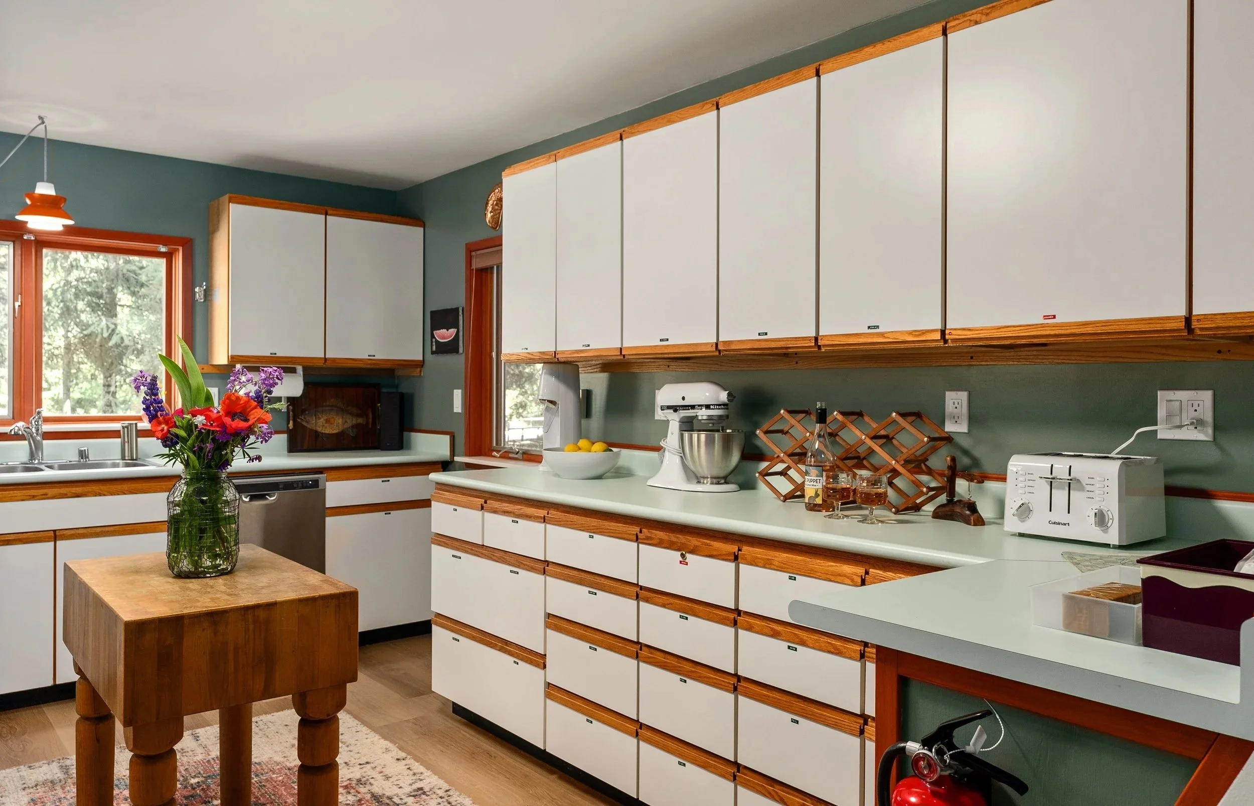 Cabin kitchen with ample space