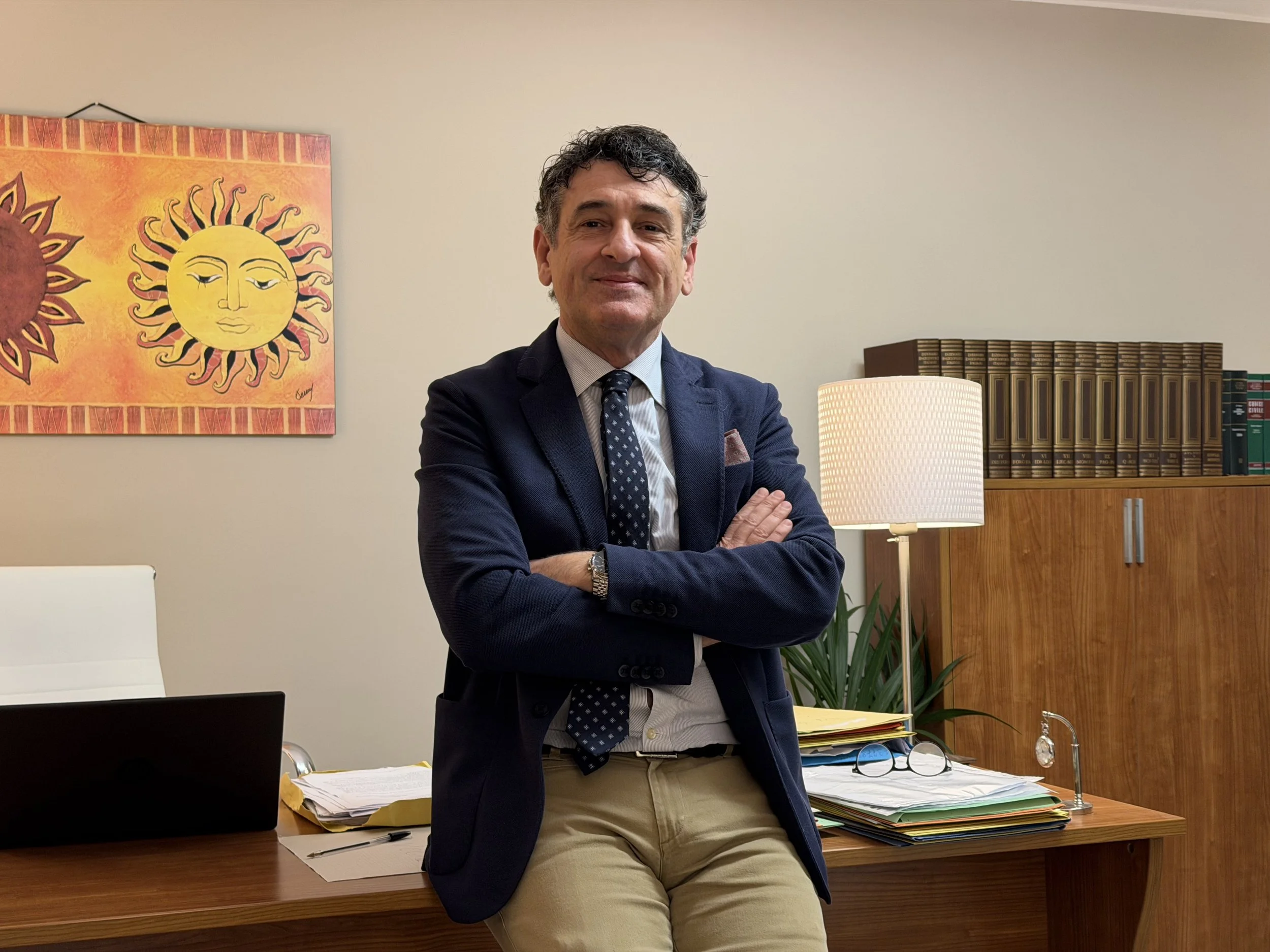 Avvocato Andrea Maria Salerno nel suo Studio Legale a Marsala