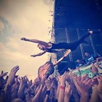 Reigning Days Crowd Surfing!
