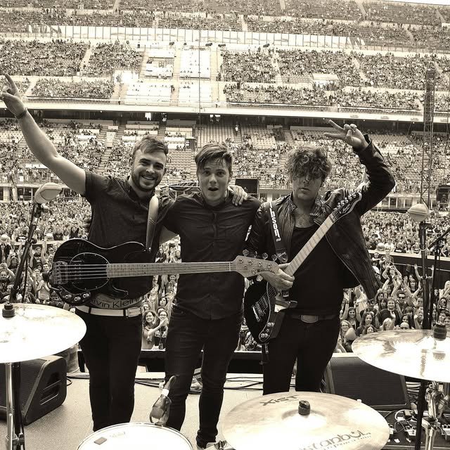	
Reigning Days in the San Siro Stadium supporting Bon Jovi