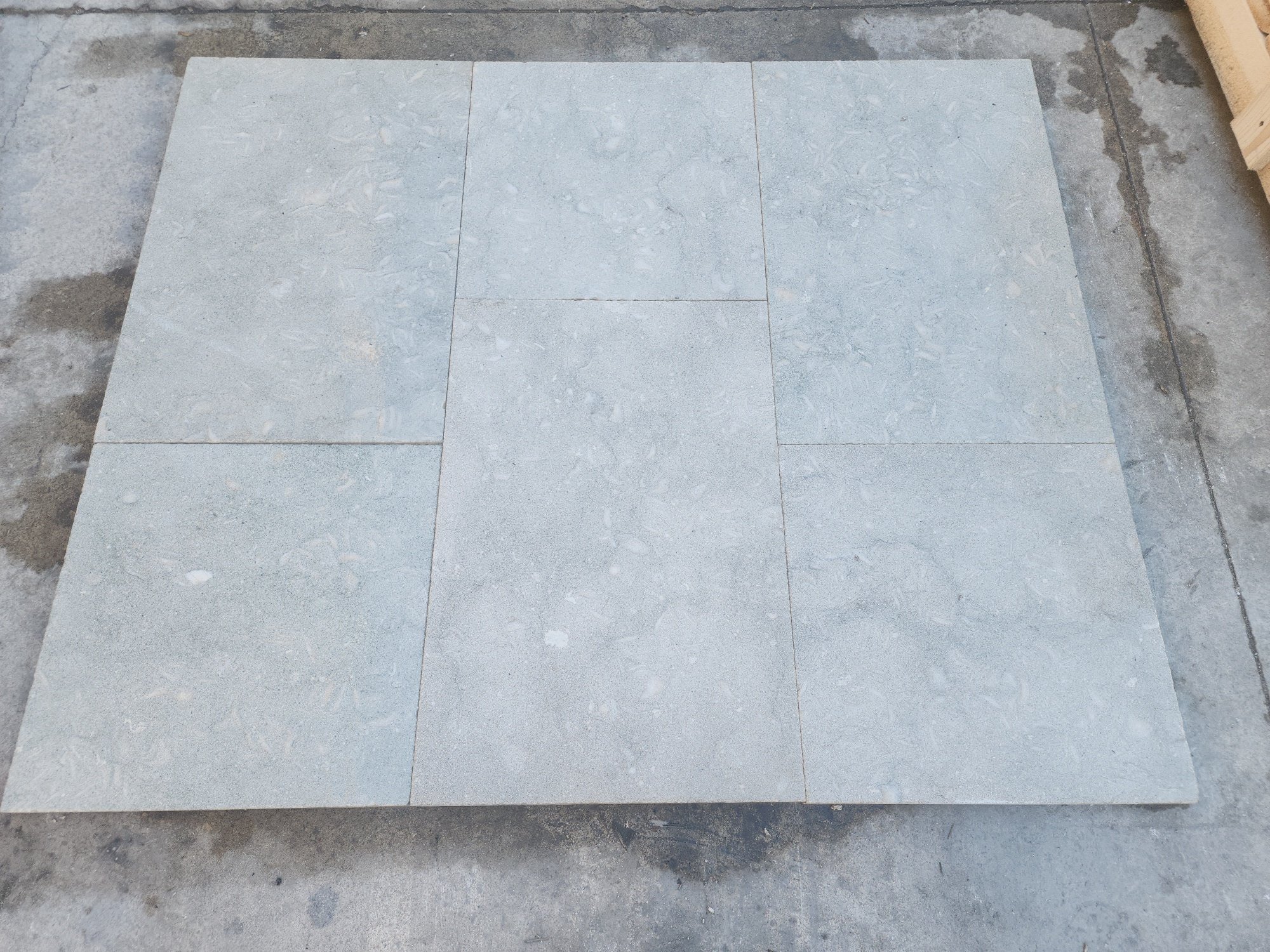 Fossil Green Limestone Sandblasted-1(dry look)