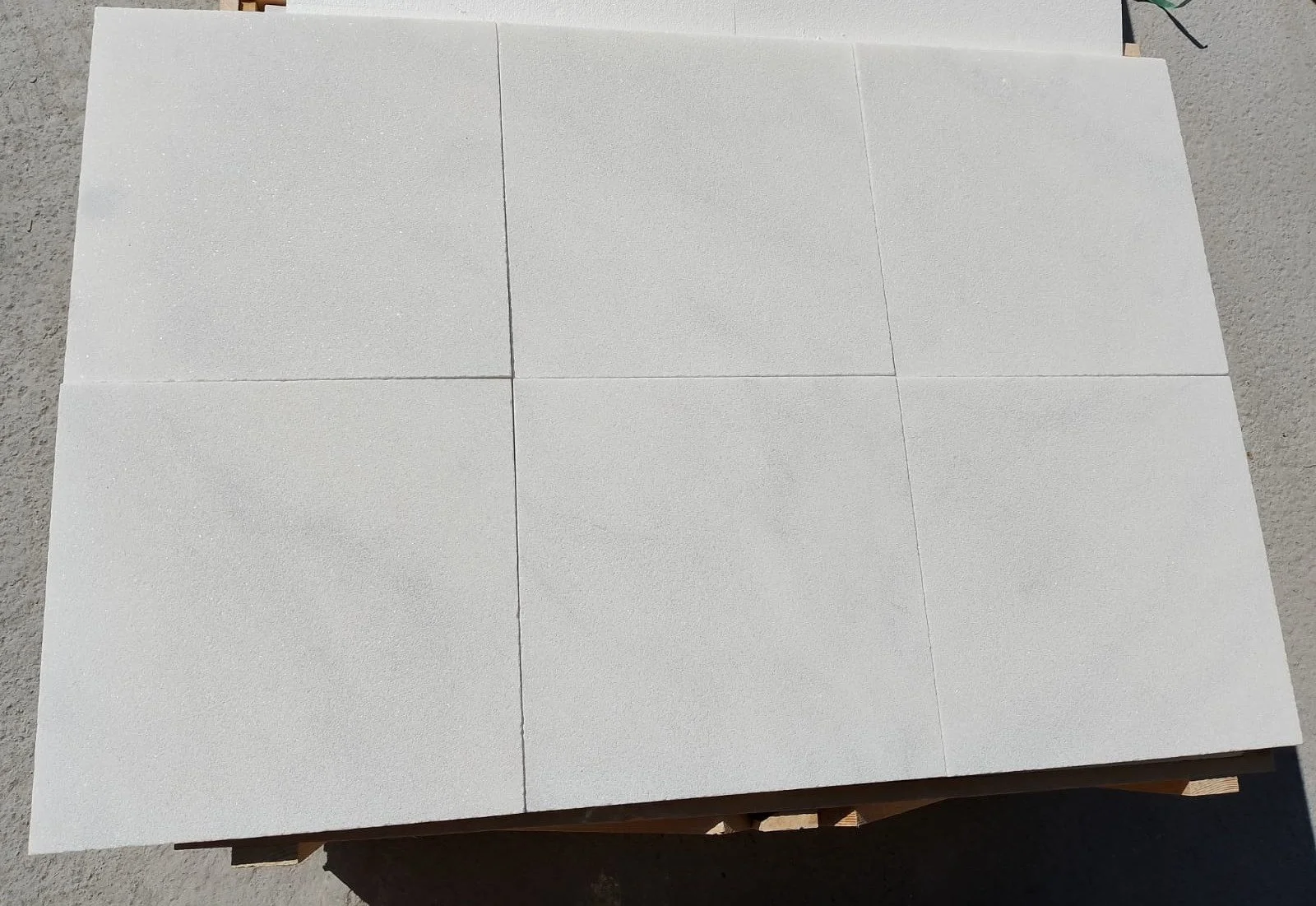 Ice White Marble Sandblasted-4(dry look)