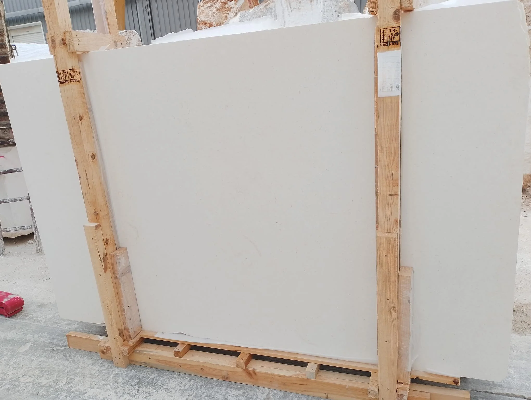 White Limestone Honed