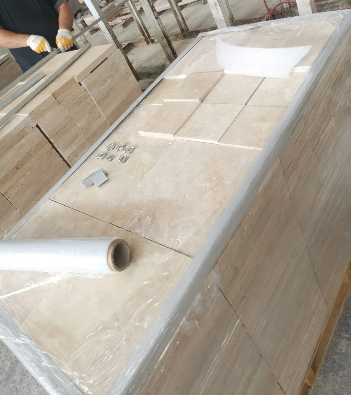 Light Travertine Premium Tumbled-8(wet look)