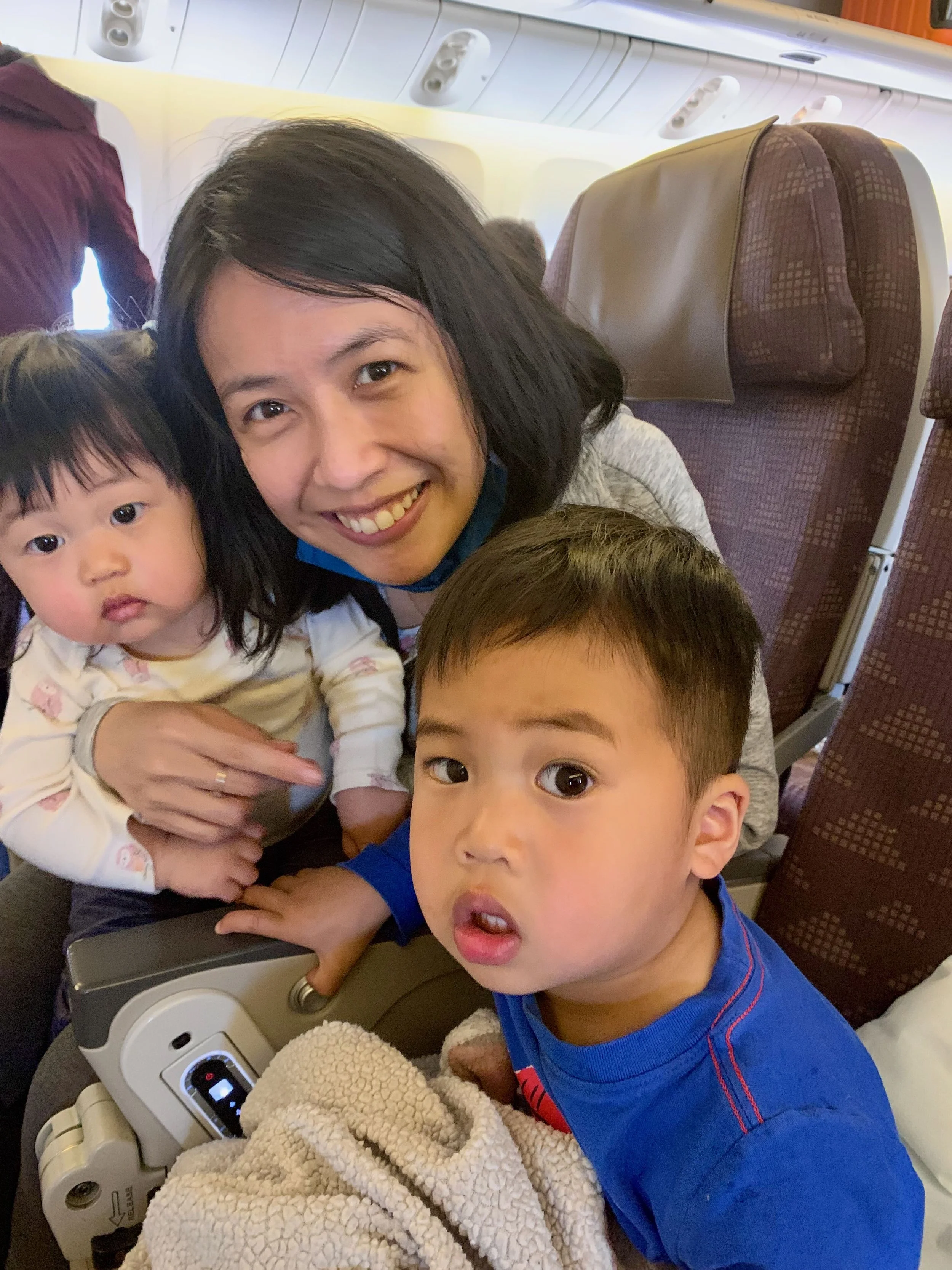 Flight to HK
