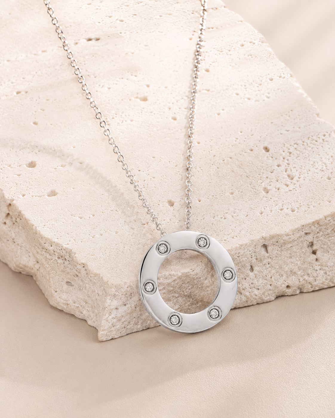 Love Sparkle Round Pendant Necklace