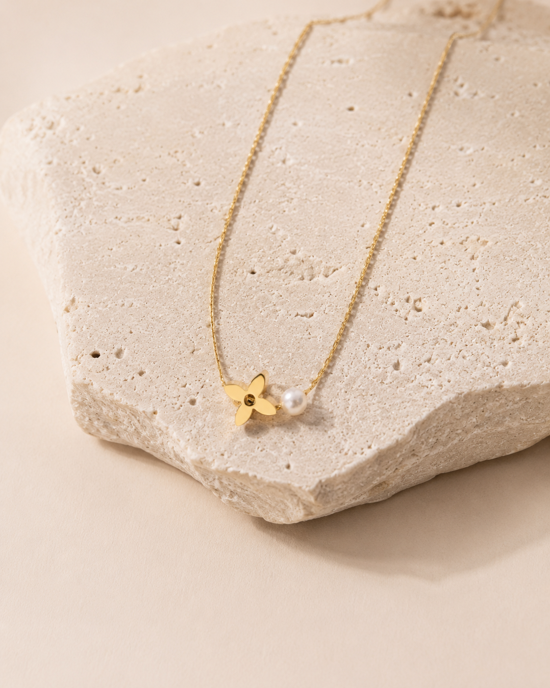 Flower + Pearl Necklace